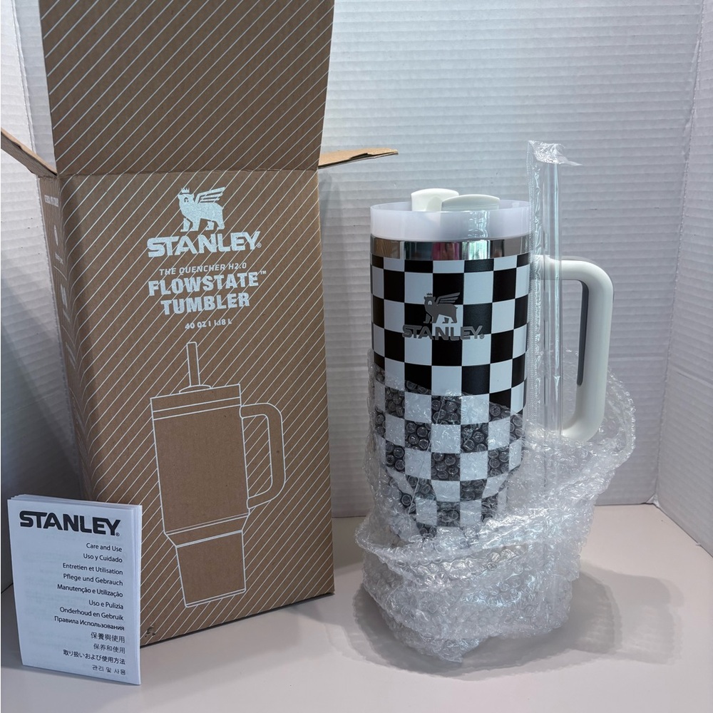 Stanley Flowstate Tumbler - Brown